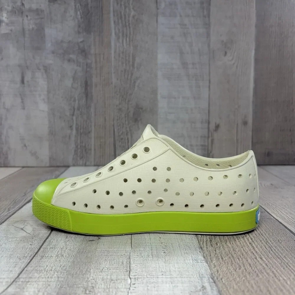 Native X Baby Yoda Star Wars Size 13 C Kids Slip On Shoes Rubber EVA Beige Green